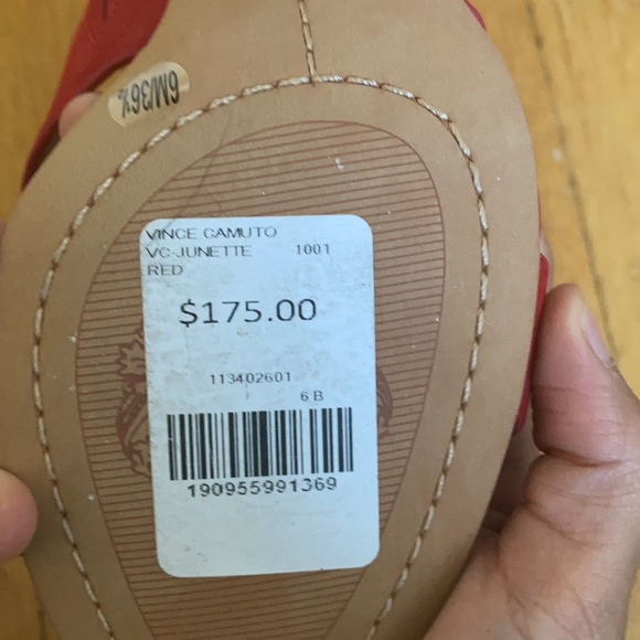 Brand new red Vince Camuto shoes - Picture 4 of 5